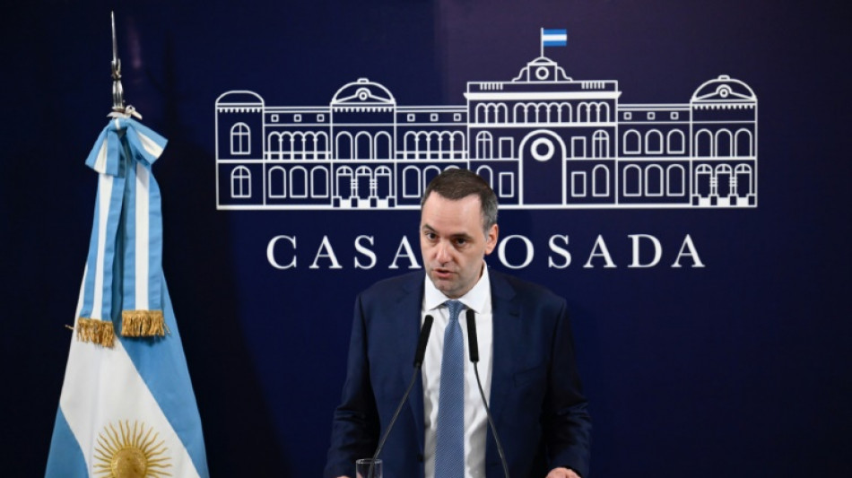 El gobierno argentino prepara un paquete econ&oacute;mico "para evitar la hiperinflaci&oacute;n"