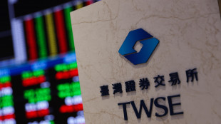 Borsa: Asia debole, guarda all'Iran e ai prezzi del petrolio in aumento