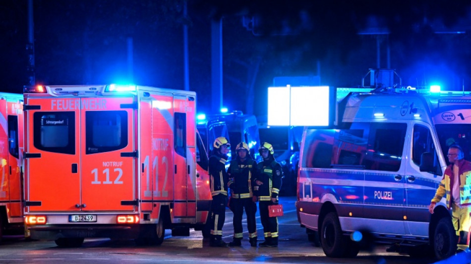 Polizei: Mindestens ein Toter bei Fahrzeug-Vorfall am Rande von CSD in Berlin