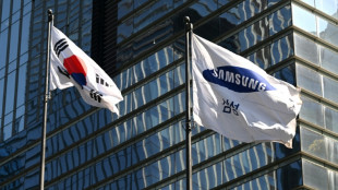 Oil sinks and stocks rally on peace hopes, Samsung tops $1 trillion