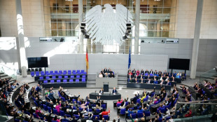 Bundestag befasst sich mit mehr Barrierefreiheit f&uuml;r Behinderte und Gremienwahl