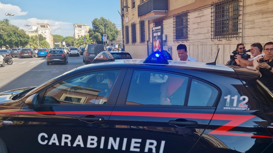Donna uccisa in casa vicino Roma, sospetti sul marito