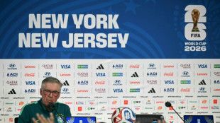 Brasil entra em campo na Copa do Mundo em meio a d&uacute;vidas