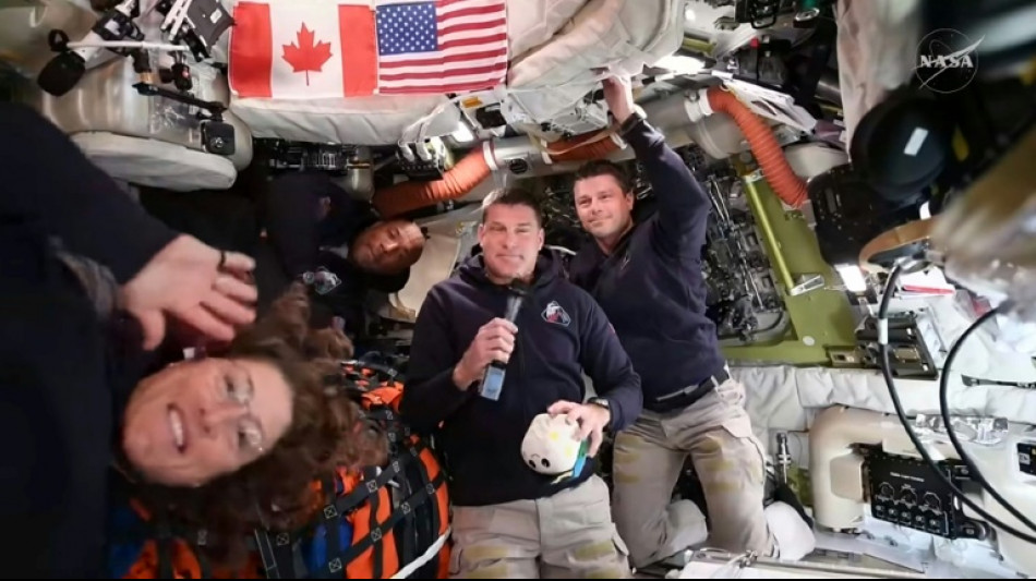 Astronauta Jeremy Hansen descreve sua sensa&ccedil;&atilde;o de 'cair do c&eacute;u'
