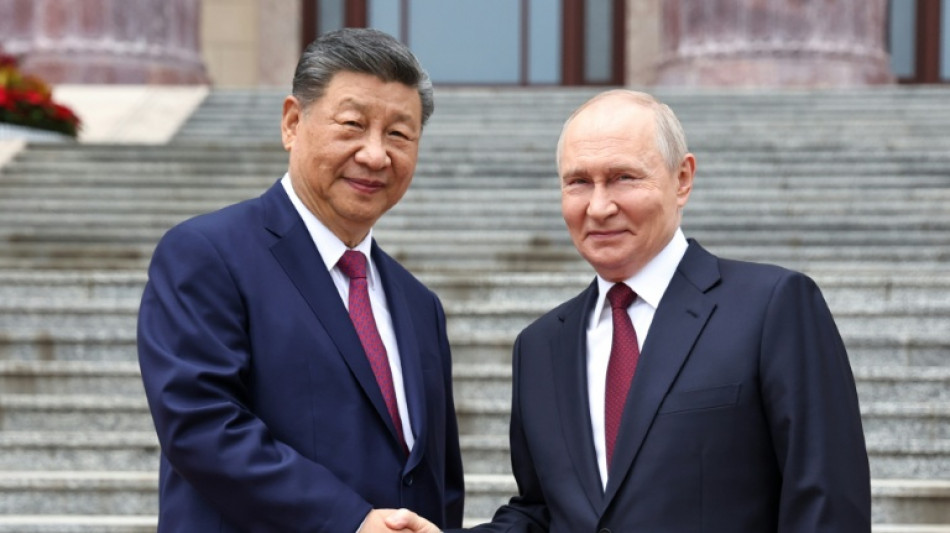 China und Russland schlie&szlig;en kurz nach Trump-Besuch in Peking zahlreiche Vereinbarungen