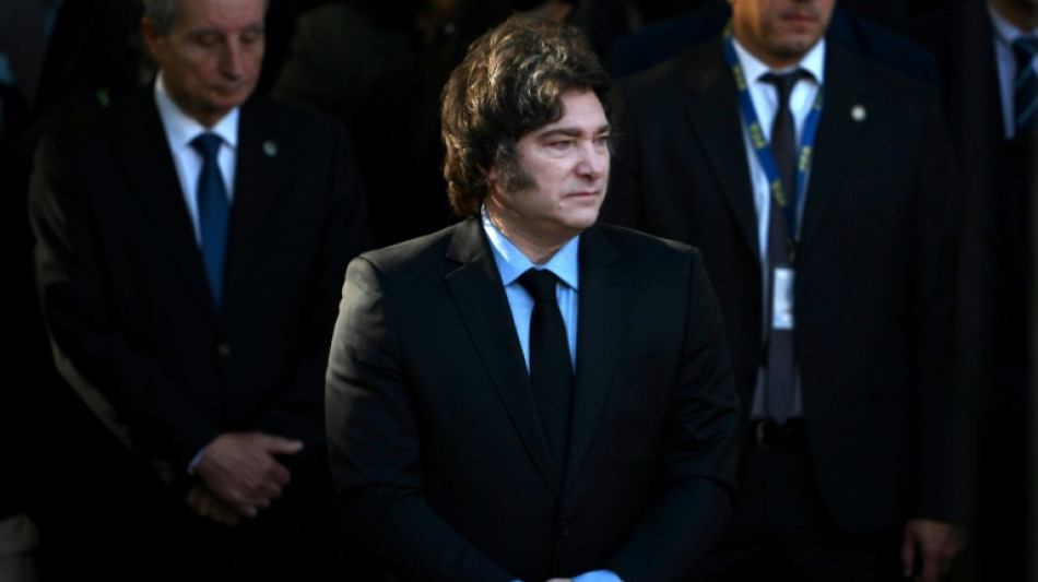 Reino Unido nega negocia&ccedil;&otilde;es com Argentina para levantar embargo sobre armas