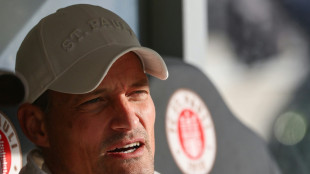 Medien: St. Paulis Zweitliga-Neustart ohne Trainer Blessin