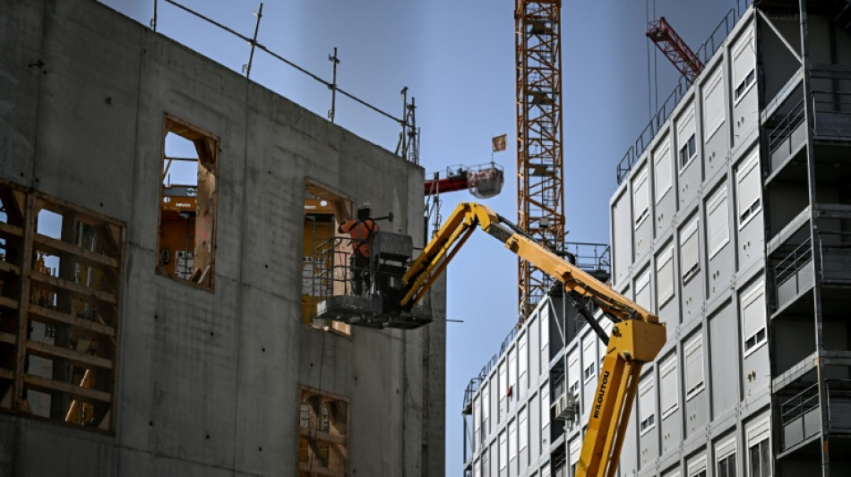 Logement neuf : rebond des permis de construire accord&eacute;s en mai