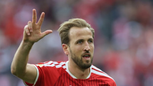 Kane hits hat-trick, St. Pauli are relegated from Bundesliga