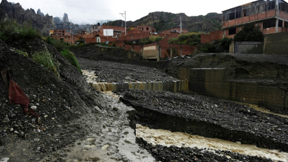 Desborde de r&iacute;os en Bolivia deja a decenas de barrios de La Paz incomunicados