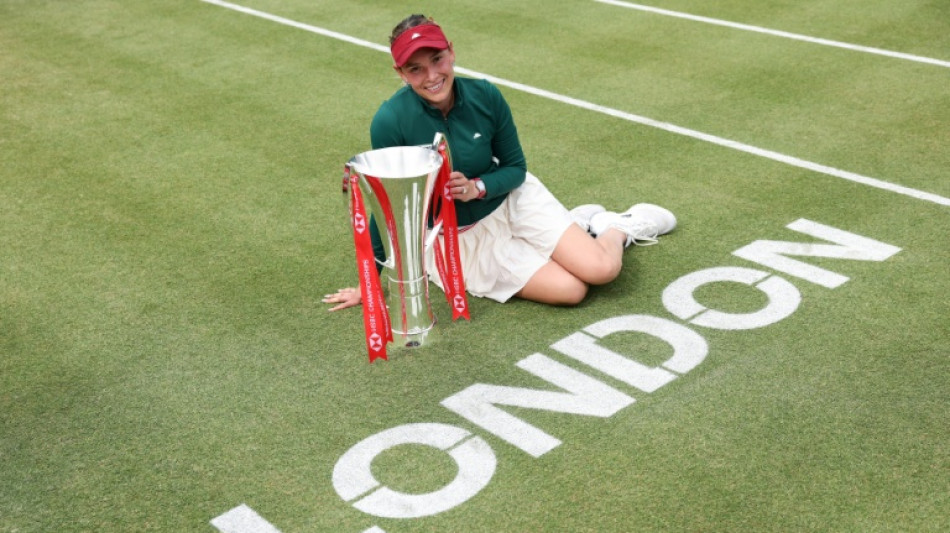Vekic derruba Raducanu e &eacute; campe&atilde; do WTA 500 de Queen's