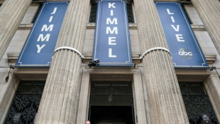 Nos EUA, direita comemora e esquerda se indigna ap&oacute;s suspens&atilde;o de Jimmy Kimmel