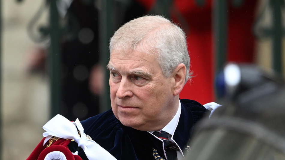 Nuove rivelazioni su Epstein, 'Andrea rischia il titolo di duca'