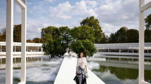Con una colecci&oacute;n folk y floral, Anderson reafirma su estilo en Dior