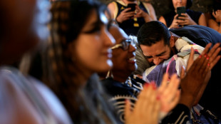 Los dem&oacute;cratas votan en primarias en el estado clave de M&iacute;chigan