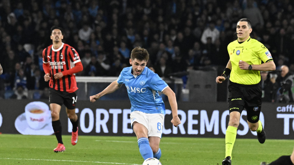 Il Napoli perde anche Gilmour, sar&agrave; operato per la pubalgia