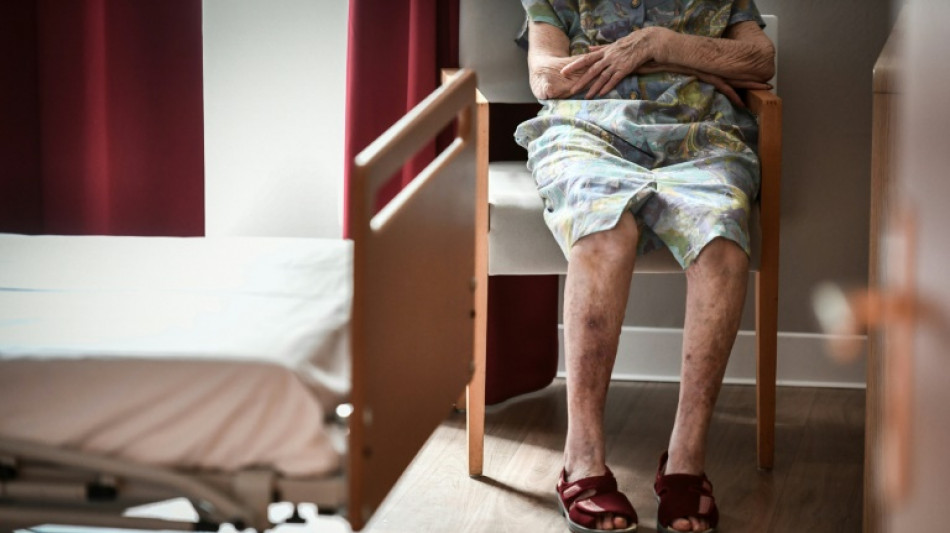 Le grand &acirc;ge, victime chronique du manque d'argent et de mobilisation