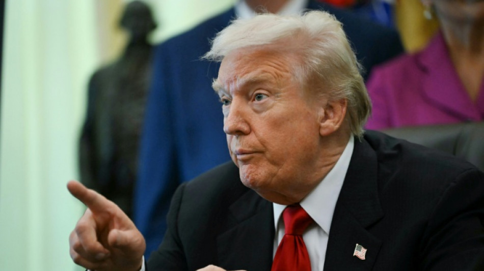 Trump anuncia acordo para reduzir pre&ccedil;o de medicamentos contra obesidade nos EUA