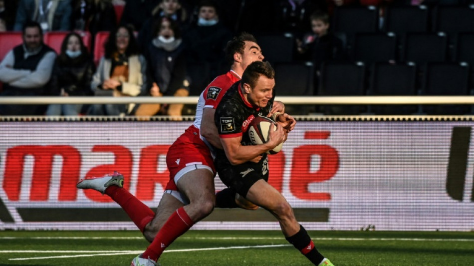 Top 14 : Lyon n'a pas trembl&eacute; face &agrave; Biarritz