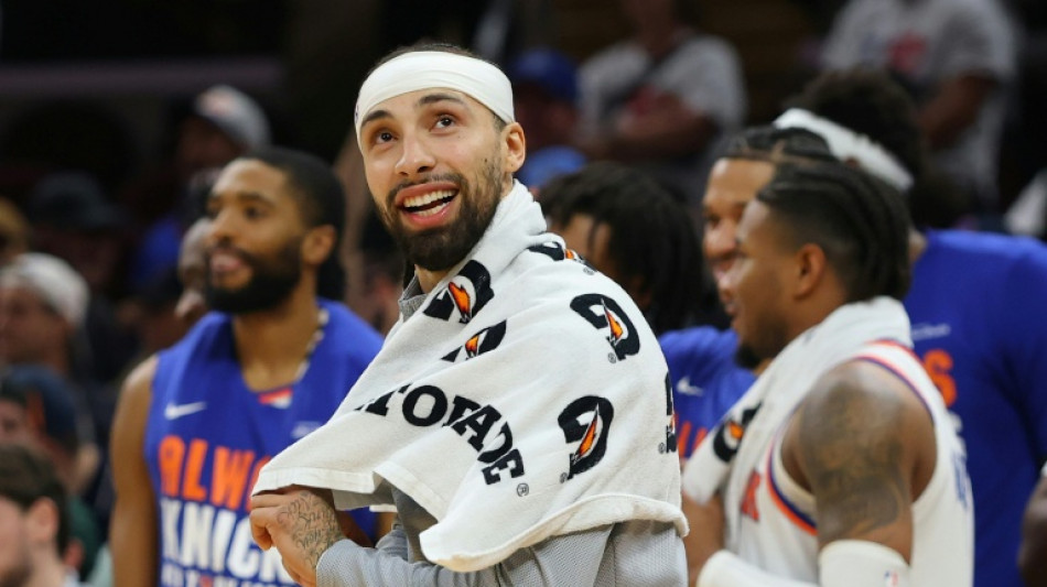 Knicks sweep Cavs to reach first NBA Finals since 1999
