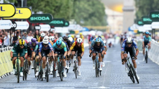 Tour de France: Mathieu van der Poel monumental