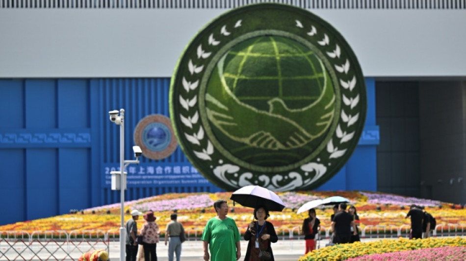 Presidente chin&ecirc;s recebe l&iacute;deres mundiais para reuni&atilde;o da OCX