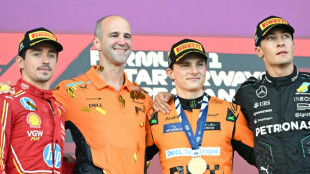 Piastri gana en Azerbaiyán, Norris pisa los talones a Verstappen