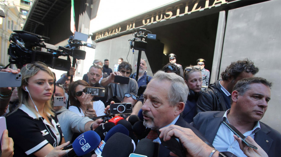 Toti chieder&agrave; di fare un summit con il centrodestra