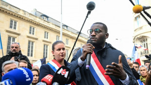 "Qu'il retourne en Afrique": l'Assembl&eacute;e exclut pour 15 jours un d&eacute;put&eacute; RN
