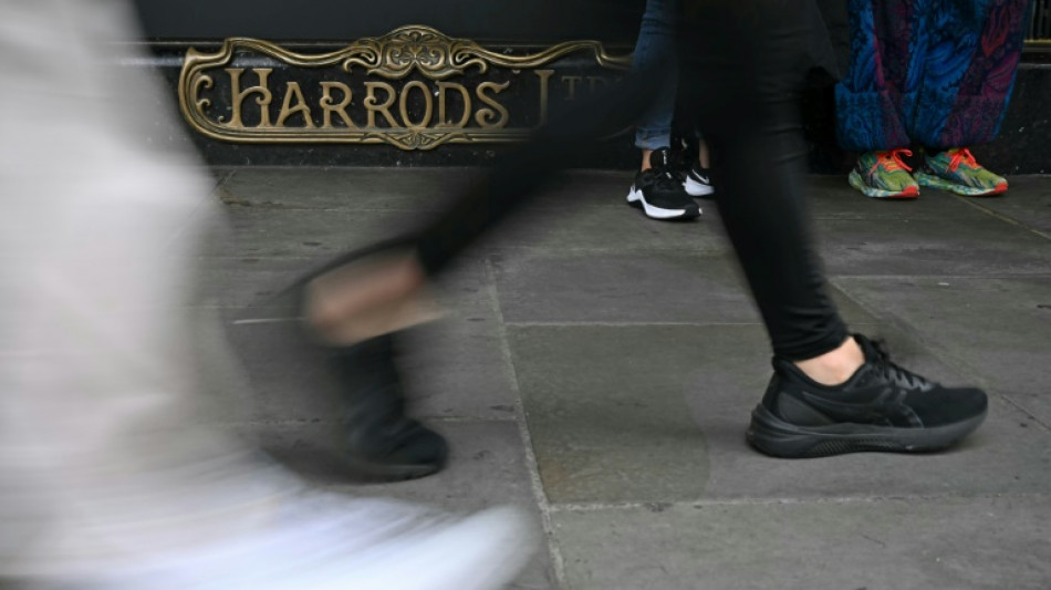 Harrods recibe m&aacute;s de 250 pedidos de compensaci&oacute;n por agresiones sexuales de Mohamed Al Fayed
