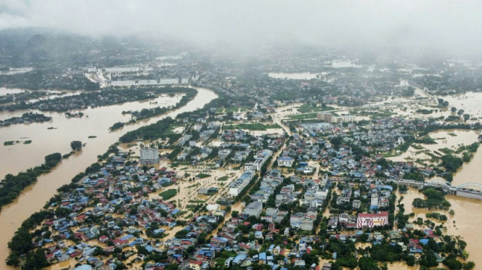 Sube a 82 el n&uacute;mero de muertos en Vietnam por el tif&oacute;n Yagi 