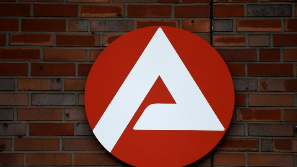 Arbeitslosigkeit stagniert im Juni weitgehend