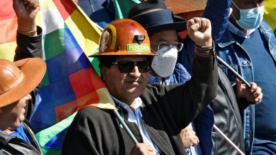 Bol&iacute;via vive uma 'rebeli&atilde;o' contra um governo 'submisso' aos EUA, diz Evo Morales &agrave; AFP