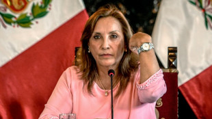 Justi&ccedil;a apreende rel&oacute;gios emprestados a presidente peruana no caso Rolexgate