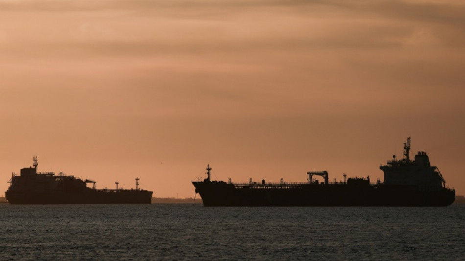 Rotas alternativas ao Estreito de Ormuz s&atilde;o insuficientes para atender &agrave; demanda