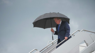 Trump dice que comenzar&aacute;n nuevas conversaciones con Ir&aacute;n tras aplazar ataques