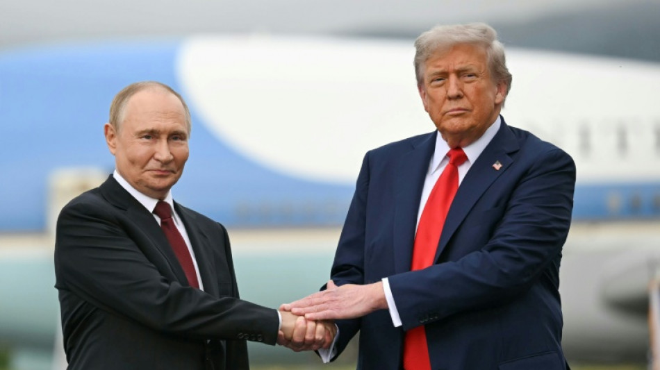 Pr&eacute;paration pour un sommet Trump-Poutine, Zelensky pr&ecirc;t &agrave; s'y joindre