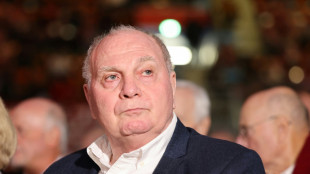 Hoeneß von Williams-Vertrag überrascht - Hoffnung bei Woltemade