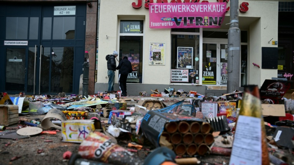 Attacken auf Einsatzkr&auml;fte an Silvester: Durchsuchungen in Nordrhein-Westfalen