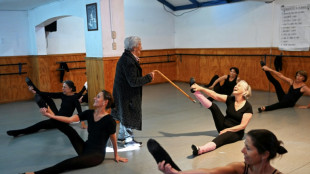 Una chilena desaf&iacute;a sus 100 a&ntilde;os con la cadencia del ballet