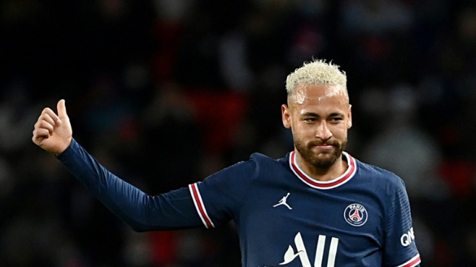 Foot: 990.000 euros de salaire mensuel moyen au PSG, Neymar &agrave; 4 millions