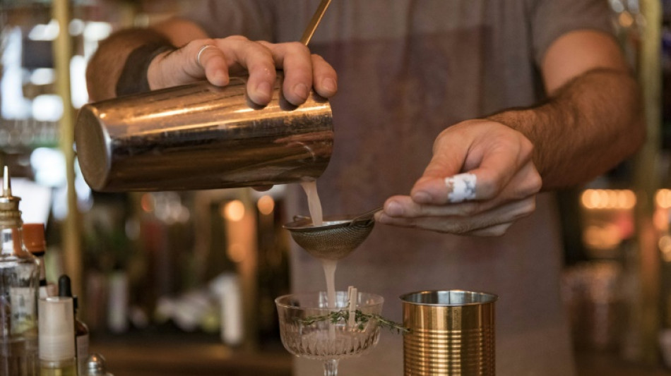 El c&oacute;ctel vuelve a ponerse de moda en Par&iacute;s, un siglo despu&eacute;s