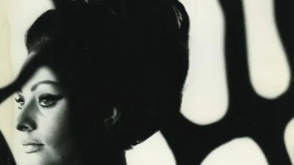 Sophia Loren, il mito della bellezza disegnata con la luce