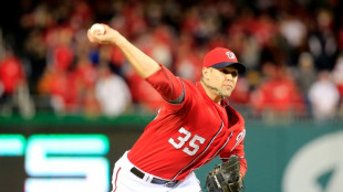 MLB Padres name former reliever Stammen new manager