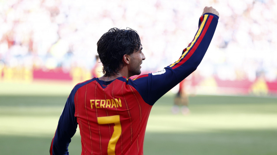 Mondiali: la stampa spagnola celebra "La Roja invincibile"