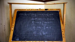 Alunno delle medie minaccia i compagni con un coltello durante una lite, denunciato